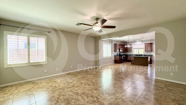 1477 E Hummingbird Way Gilbert, AZ 85297 photo 4