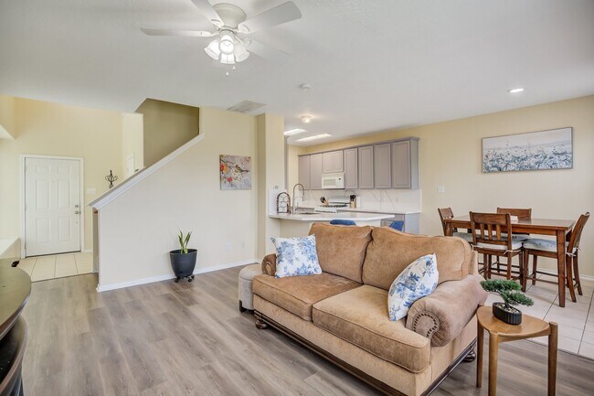 13011 Peppergate Lane, Houston, TX 77044 photo 2
