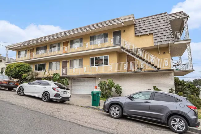 370 Santa Clara Ave Oakland, CA 94610 photo 3