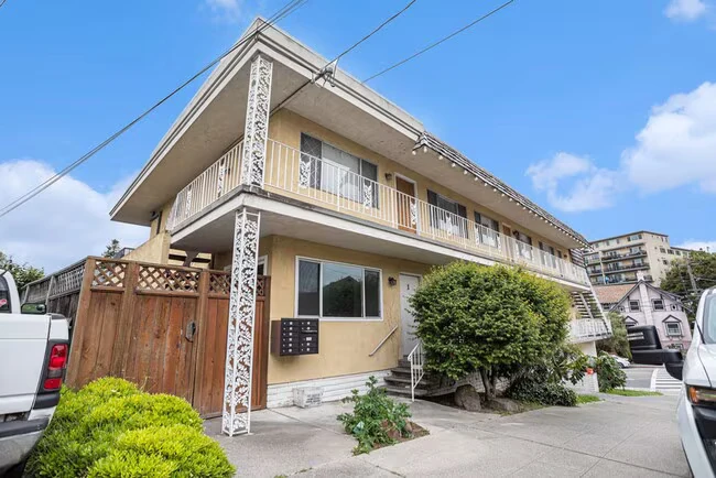 370 Santa Clara Ave Oakland, CA 94610 photo 5