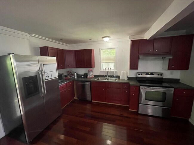 1806 Madison Ave Austin, TX 78757 photo 3