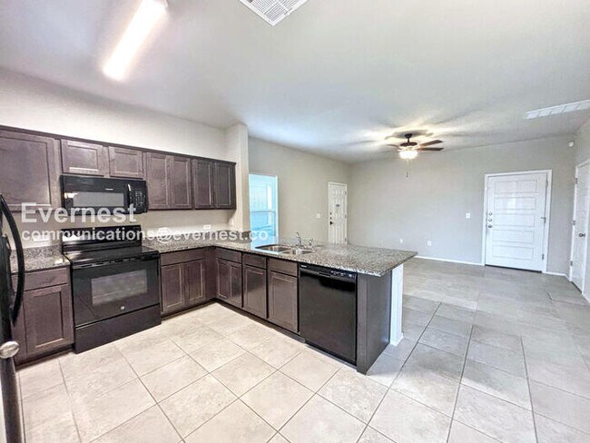 1720 Davidson Rnch Dr Georgetown, TX 78626 photo 4
