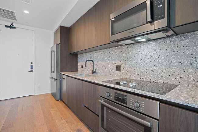 84 East Ave Austin, TX 78701 photo 5