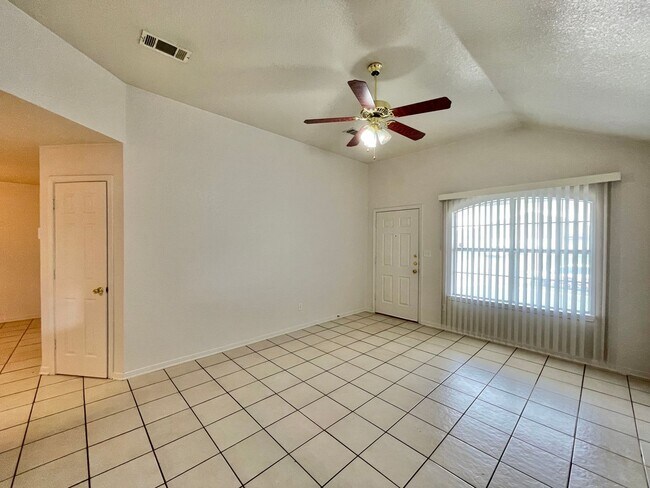 4908 John David Dr Killeen, TX 76549 photo 3