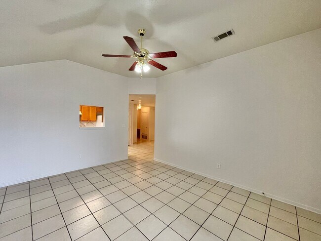 4908 John David Dr Killeen, TX 76549 photo 2