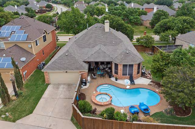 9602 Windy Hollow Drive, Irving, TX 75063 photo 2