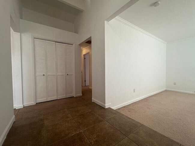 Lovely 3 Bed, 2 Bath in Pittsburg photo 5