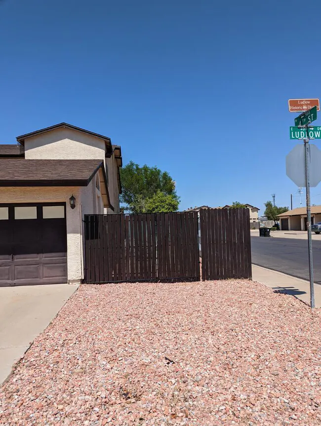 306 E Ludlow Dr Avondale, AZ 85323 photo 3