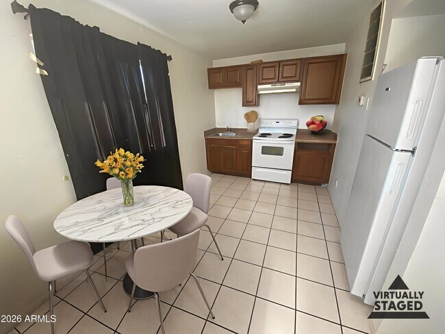 1321 W Vogel Ave Phoenix, AZ 85021 photo 2