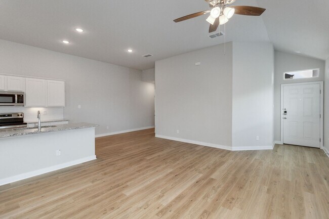 417-417 Nespral Dr San Antonio, TX 78253 photo 2