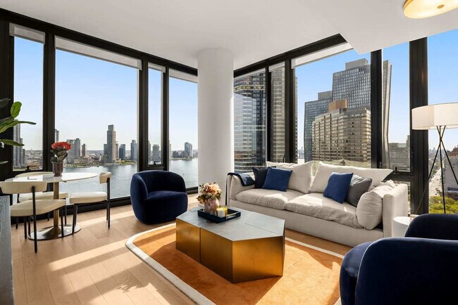 685 1st Ave New York, NY 10016 photo 2