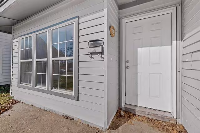 2321 Blyth Dr Dallas, TX 75228 photo 4