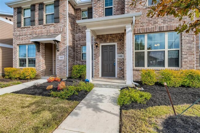 3408 Becker Dr Denton, TX 76207 photo 2