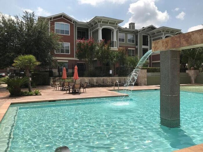 3010 W Loop 1604 N San Antonio, TX 78251 photo 5