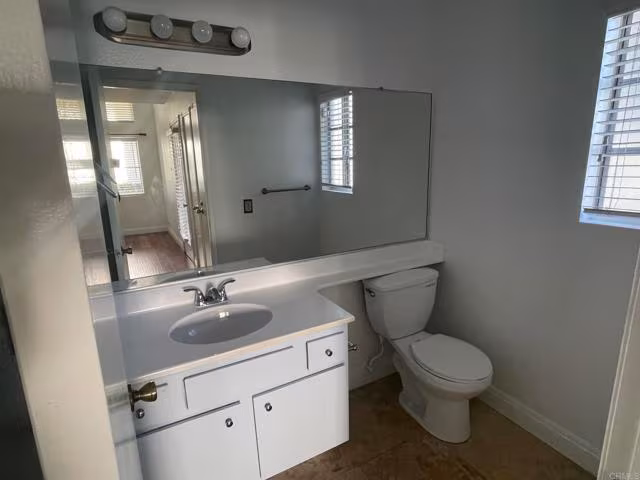740 Eastshore Terrace Chula Vista, CA 91913 photo 5