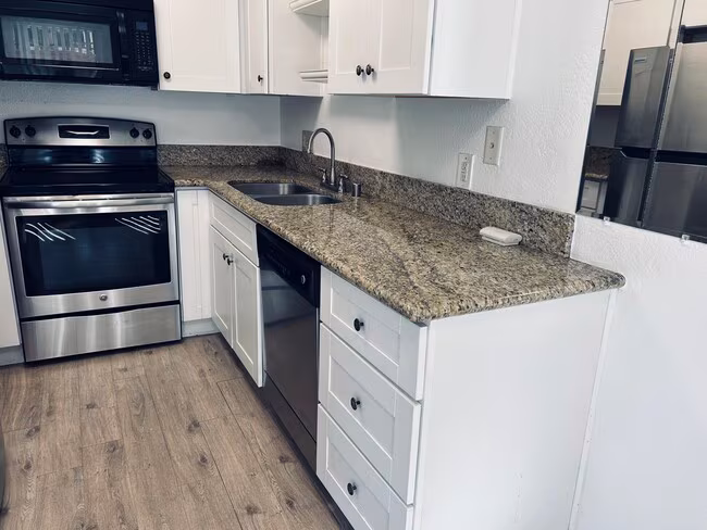4070 Porte La Paz San Diego, CA 92122 photo 3