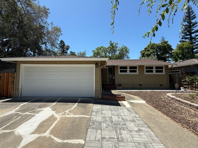 1534 Fernside St Redwood City, CA 94061 photo 2