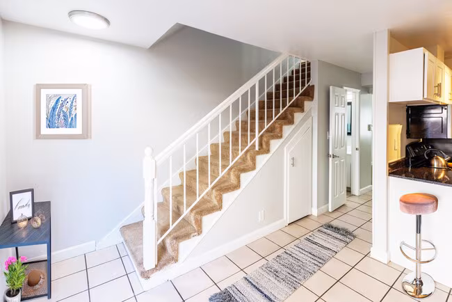 Whitman Villa Townhomes photo 3