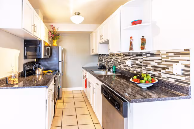 Whitman Villa Townhomes photo 4
