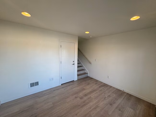 3737 S Dawson St Seattle, WA 98118 photo 4