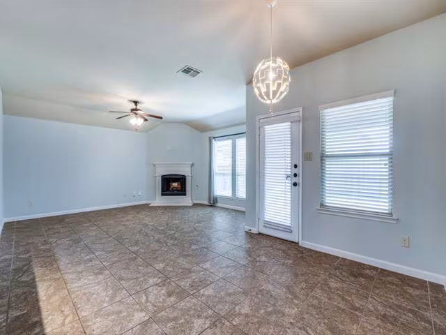 10305 Hidden Haven Dr McKinney, TX 75072 photo 4
