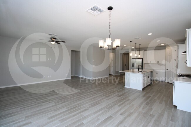 40307 West Michaels Drive, Maricopa, AZ 85138 photo 5