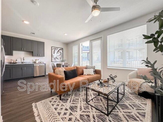 710 Shine St Belton, TX 76513 photo 3