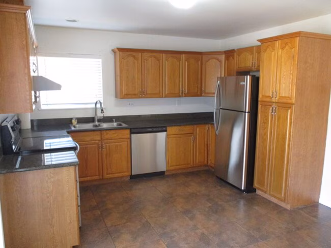 6725 Flanders Drive, Newark, CA 94560 photo 3