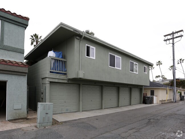 Garden Apartments photo 3