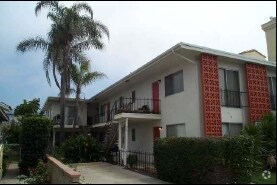 Garden Apartments photo 2
