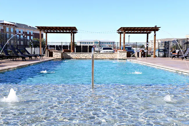 Urban Square - 3202 Unicorn Lake Blvd photo 2