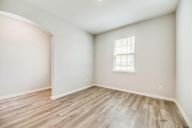 209 Emma Drive, Anna, TX 75409 photo 2