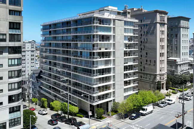 Broadway Towers photo 2