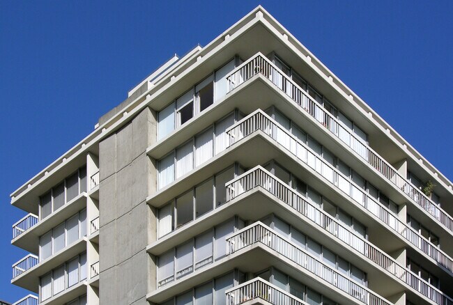Broadway Towers photo 5
