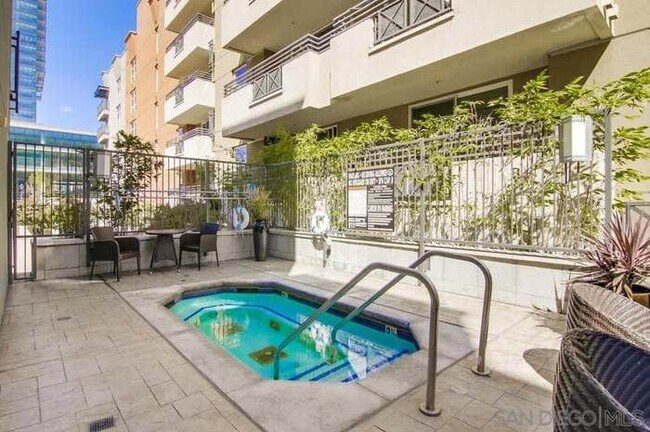 525-511 Eleventh Ave San Diego, CA 92101 photo 2