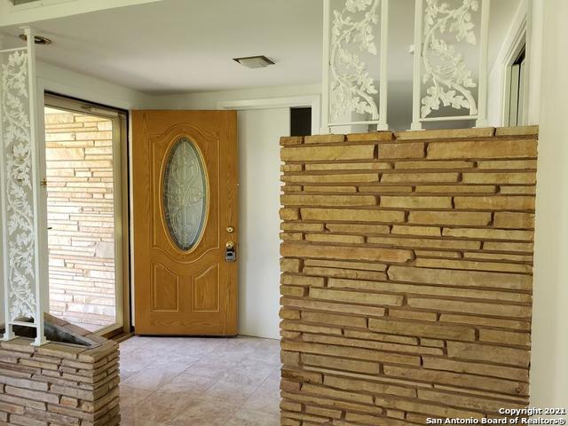 600 Antler Dr San Antonio, TX 78213 photo 4