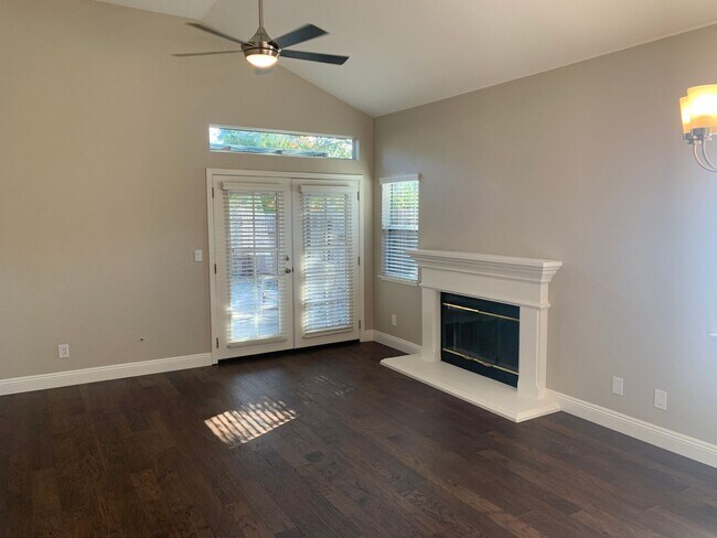 Beautiful, Remodeled 3 Bedroom, 2 Bath Single Story Antioch Home photo 3