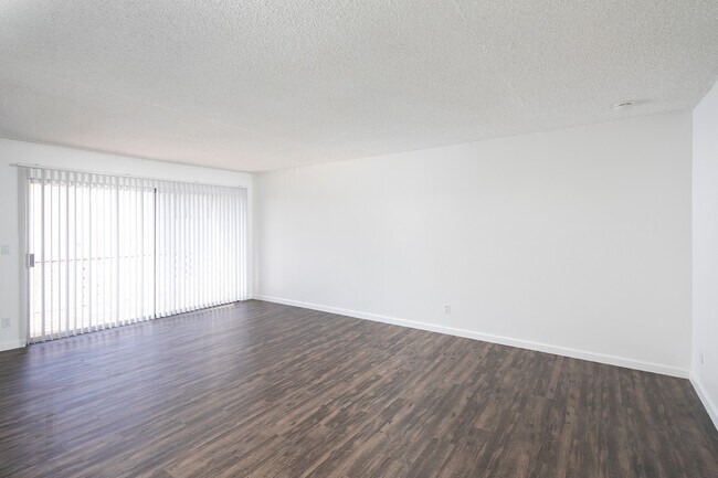 Fountain Estates Apartments photo 3