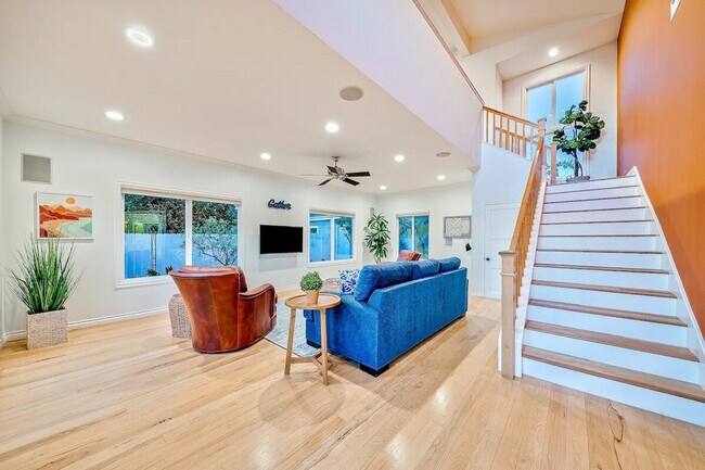 1185 Tamarack Ave Carlsbad, CA 92008 photo 4