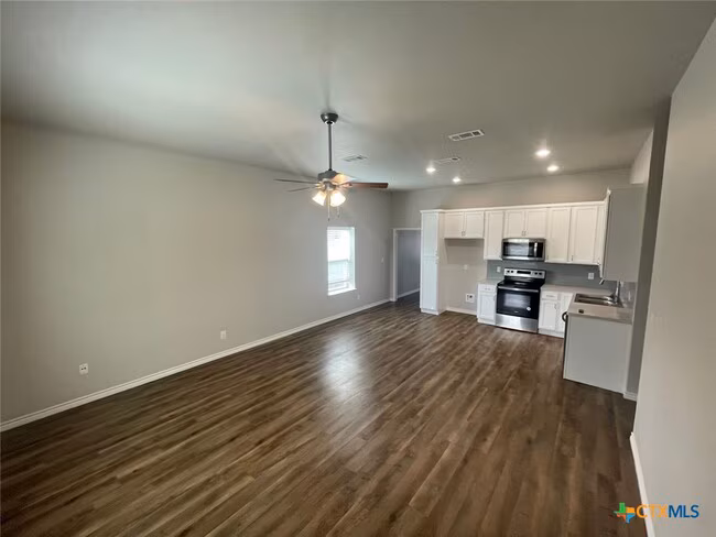 1188 Fm 2623 Seguin, TX 78155 photo 2
