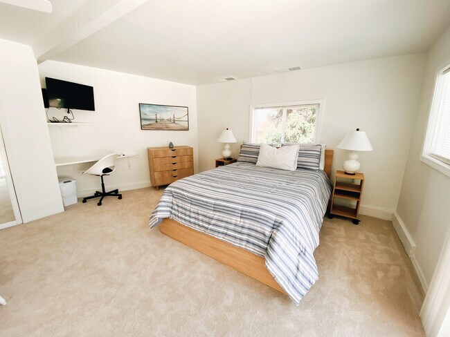 2404 Chatsworth Blvd San Diego, CA 92106 photo 5