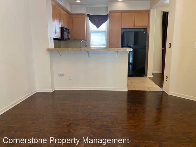871 Georgetown Place, San Jose, CA 95126 photo 4