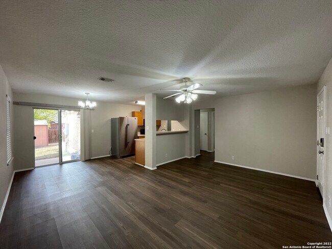 4738 Juniper Farm San Antonio, TX 78244 photo 3