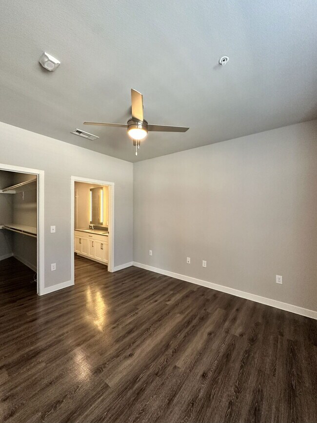 5701 McKinney Pl Dr McKinney, TX 75070 photo 4