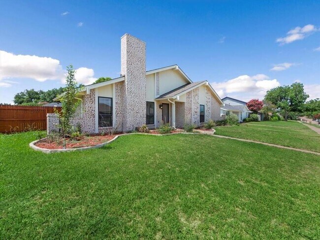 4440 Atlanta Dr Plano, TX 75093 photo 2