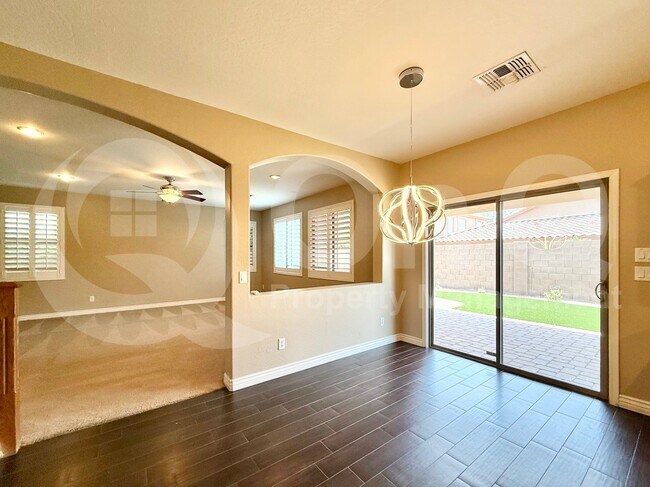 16111 W Winslow Dr Goodyear, AZ 85338 photo 5