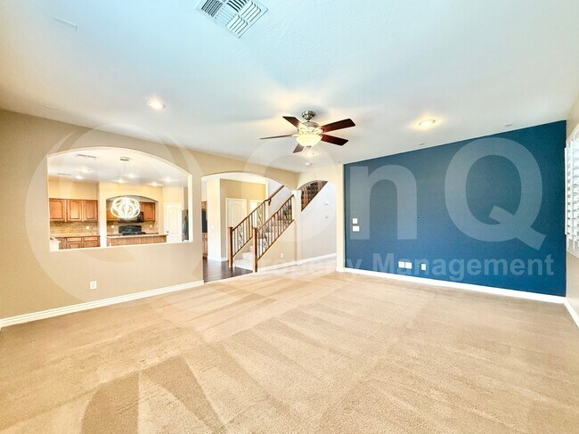 16111 W Winslow Dr Goodyear, AZ 85338 photo 4