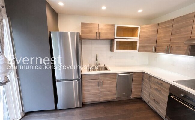 380 Monterey Blvd San Francisco, CA 94131 photo 4