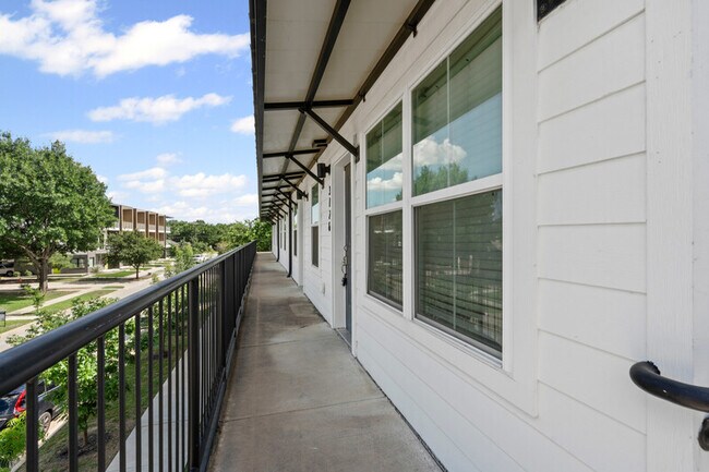 3128 Lubbock Avenue, Fort Worth, TX 76109 photo 2