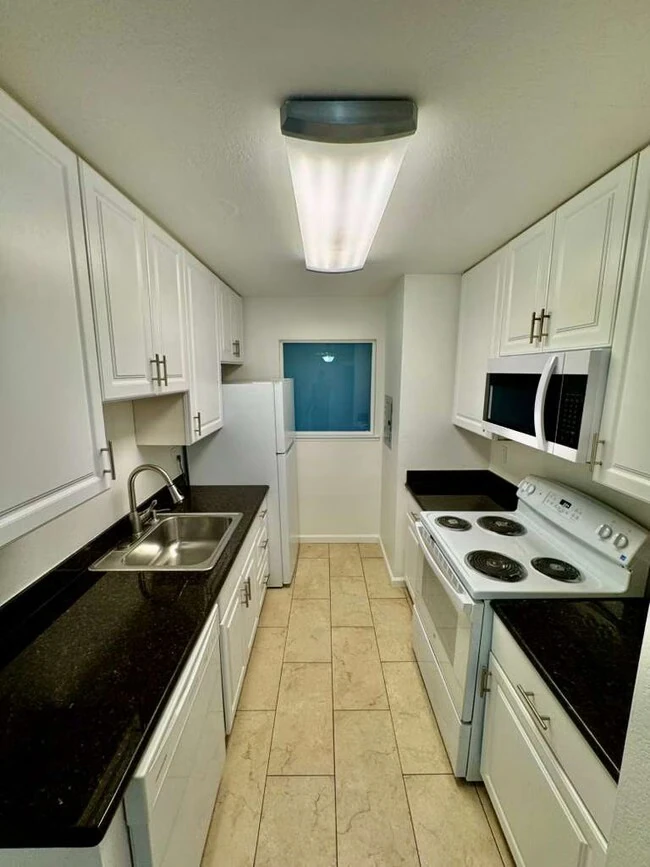 445 Ignacio Blvd Novato, CA 94949 photo 2
